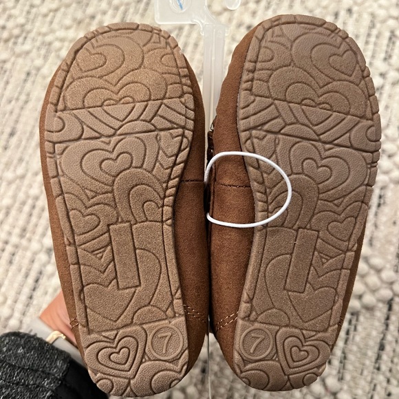 COPY - Cat & Jack moccasins size 7 - Picture 2 of 4